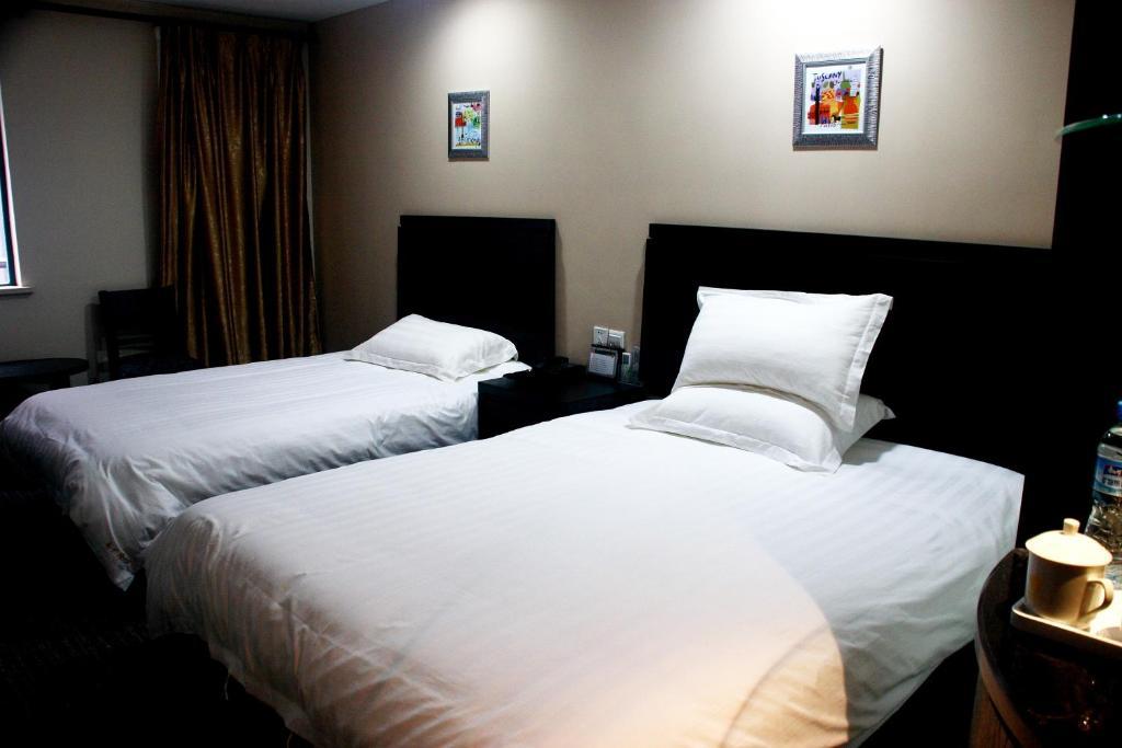 Jitai Hotel - People'S Square Branch เซี่ยงไฮ้ ห้อง รูปภาพ