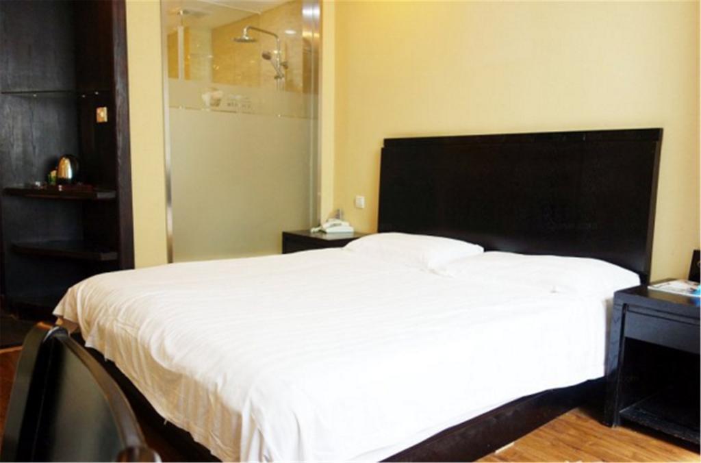 Jitai Hotel - People'S Square Branch เซี่ยงไฮ้ ภายนอก รูปภาพ