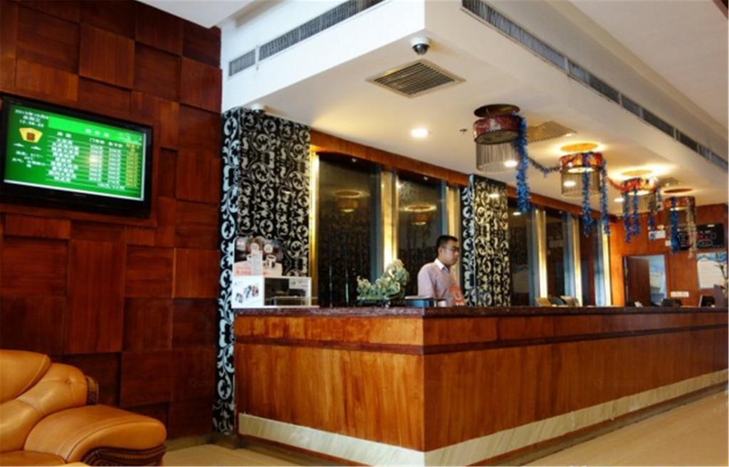 Jitai Hotel - People'S Square Branch เซี่ยงไฮ้ ภายนอก รูปภาพ