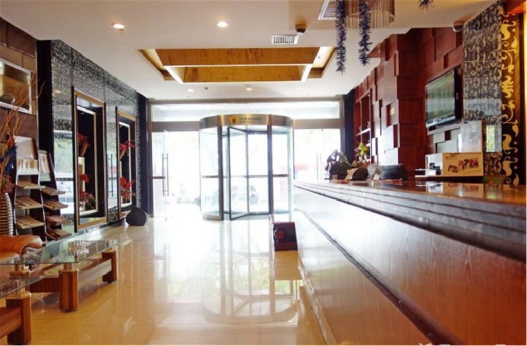Jitai Hotel - People'S Square Branch เซี่ยงไฮ้ ภายนอก รูปภาพ